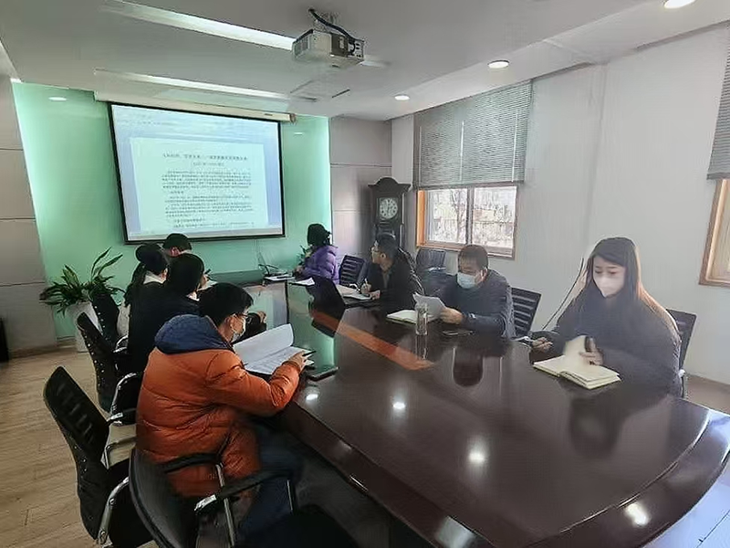 “五年奮進(jìn)路，城市煥新顏”宏嘉公司研討城市更新五年發(fā)展方案